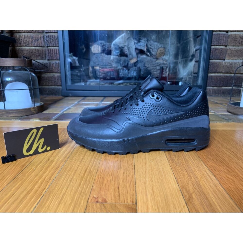 Size 9.5 W Nike Air Max 1 Golf “Triple Black” Athletic Golf Shoes AQ0865-007